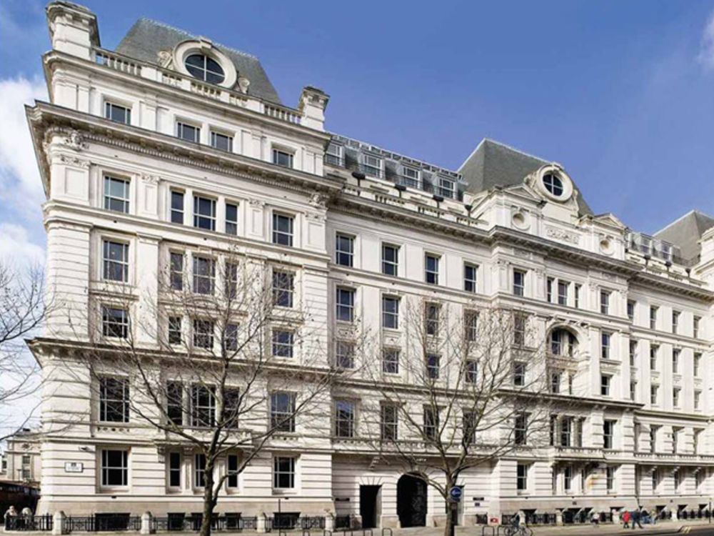 Shoosmiths LLP 1 St Martins Le Grand London Office Space