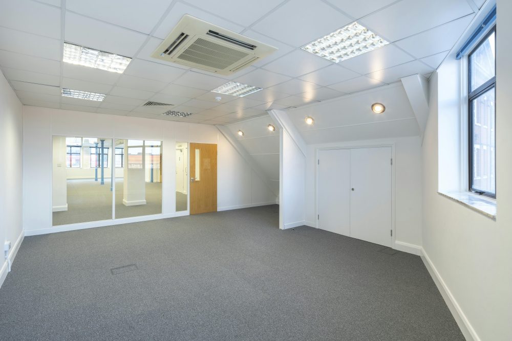 terraced office space by Vauxhall Station at 31-33 Bondway