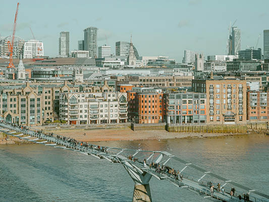 A photos of the Thames and the city of London from the southbank.